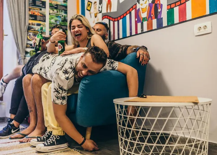 Fiesta Siesta Social * Split