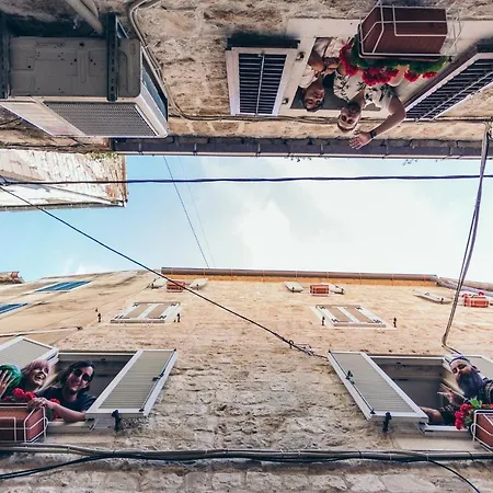 旅馆 Fiesta Siesta Social *